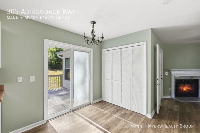 Building Photo - 305 Adirondack Way