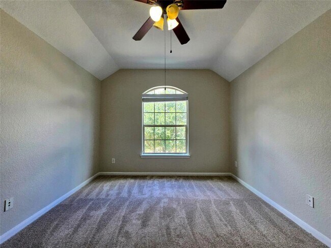 Building Photo - 6139 Sierra Springs Ln
