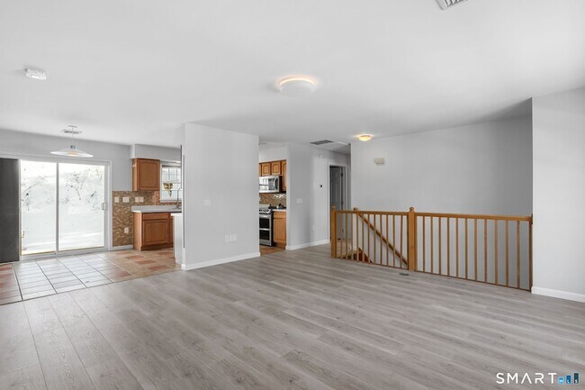 Building Photo - 19 Candlewood Springs Road