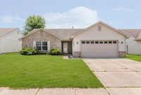 Building Photo - 9645 Claymore Dr
