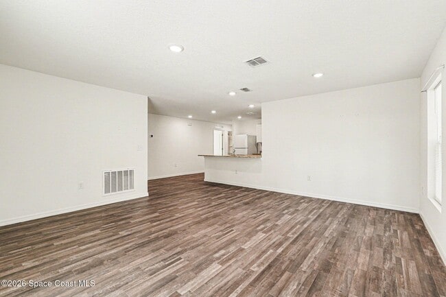 Building Photo - 711 Darlington Ave SW