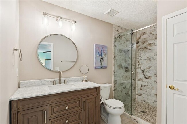 Building Photo - 299 Azalea Cir