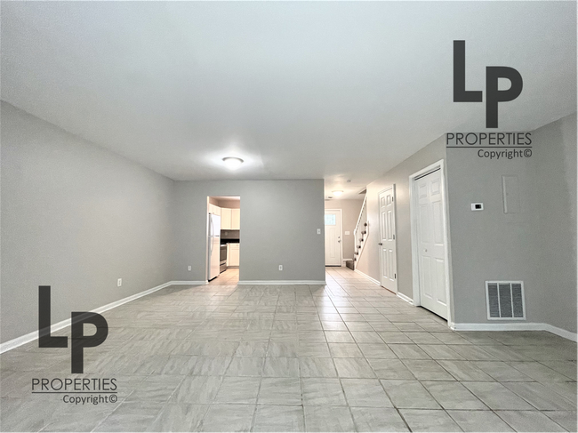 Building Photo - 1488 Deer Lake Cir