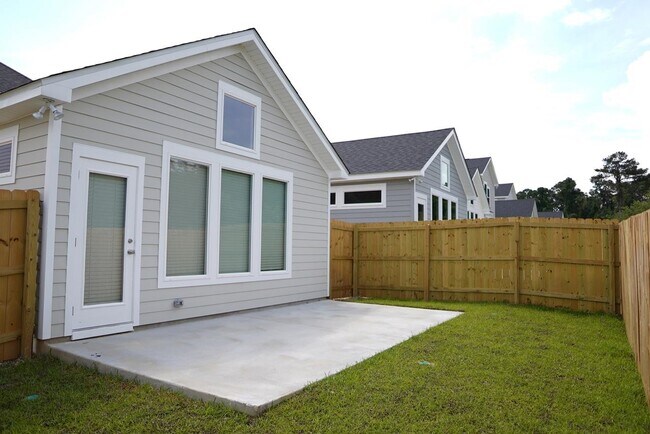 Building Photo - 3727 Meadow Vista Ln.