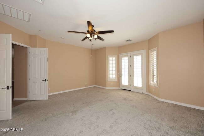 Building Photo - 2007 E Topeka Dr