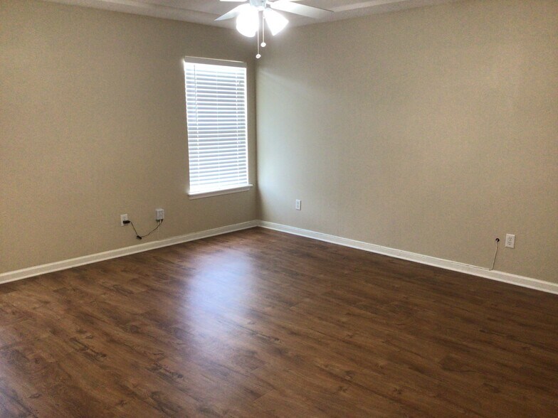 Building Photo - 2992 Jubilee Ln