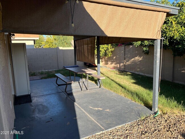 Building Photo - 6459 W Golden Ln