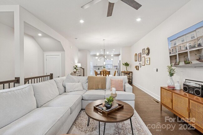 Building Photo - 12106 Brooklyn Ave