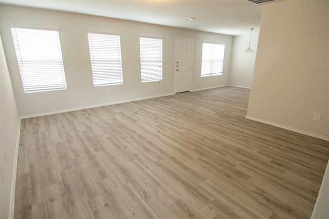 Building Photo - 5319 Tobins Gully Dr