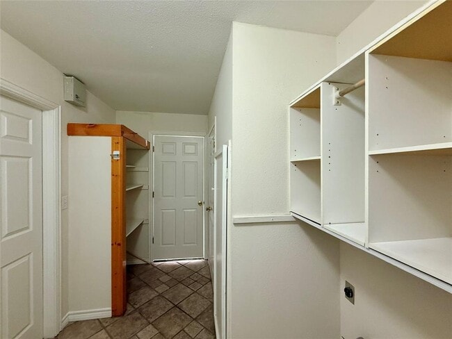 Building Photo - 1506 Big Meadow Dr