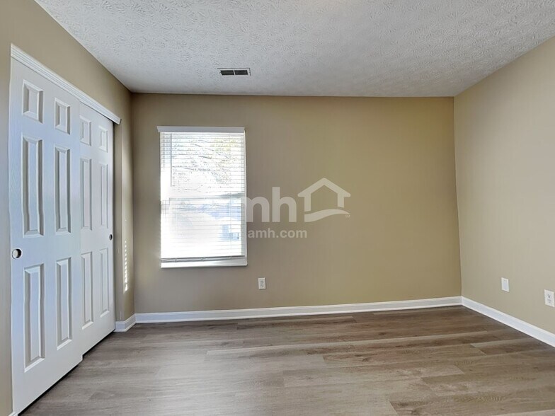 Building Photo - 1255 Arkansas Dr