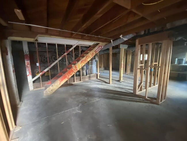 Building Photo - 635 N 9th St
