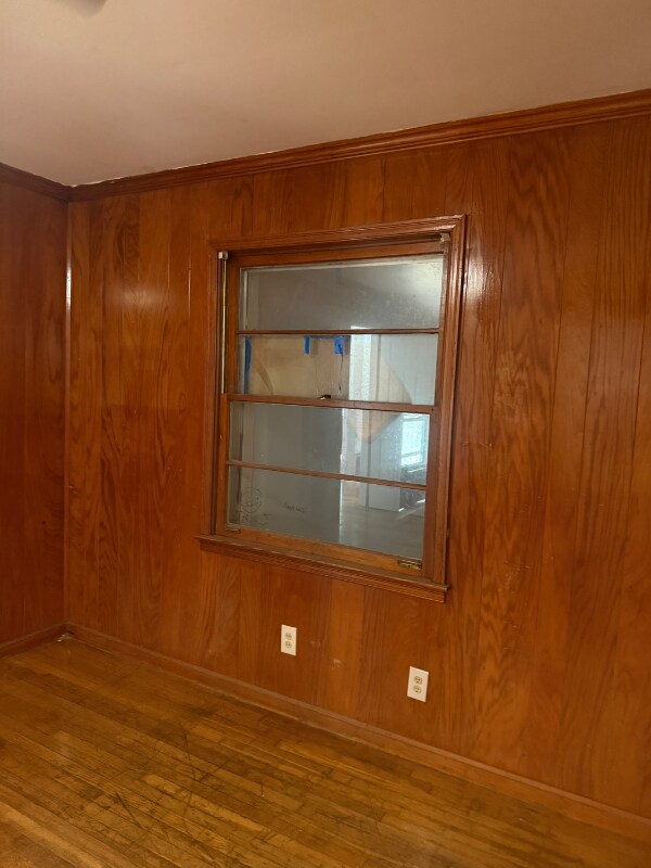 Building Photo - 196 E Salem Dr