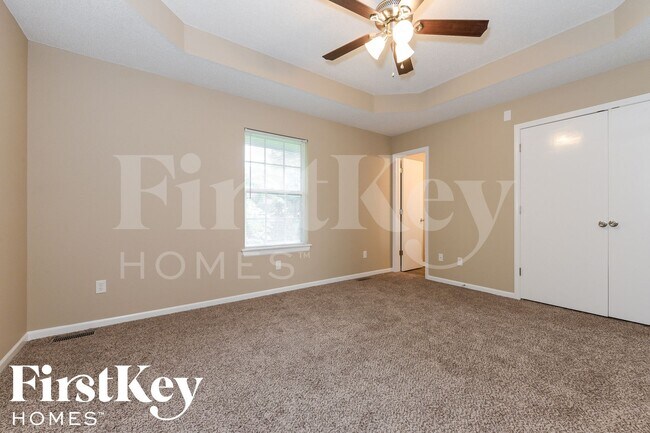 Building Photo - 1710 Johnston Dr