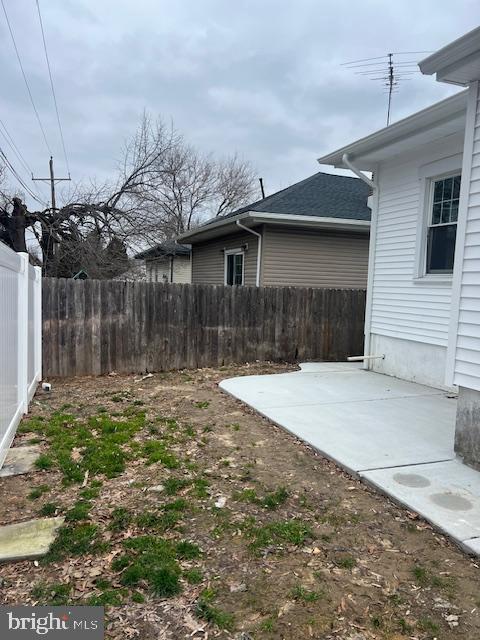 Building Photo - 724 Willitts Ave