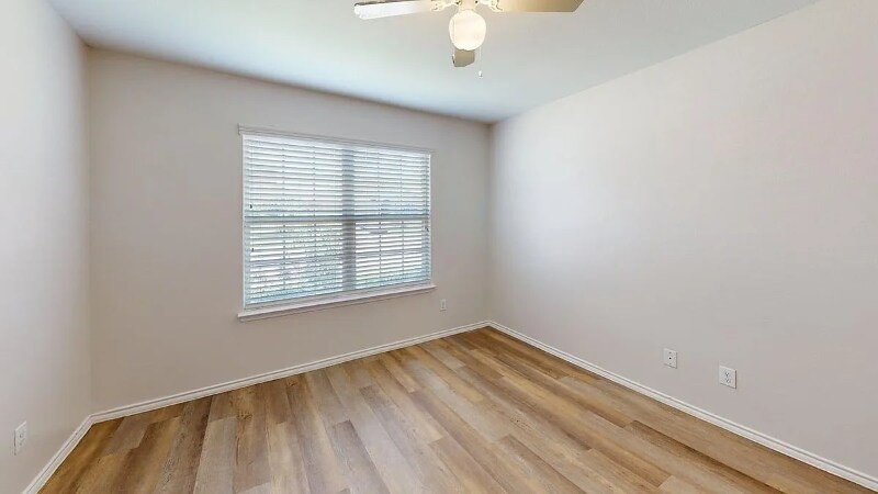 Building Photo - 1309 Basswood Ln