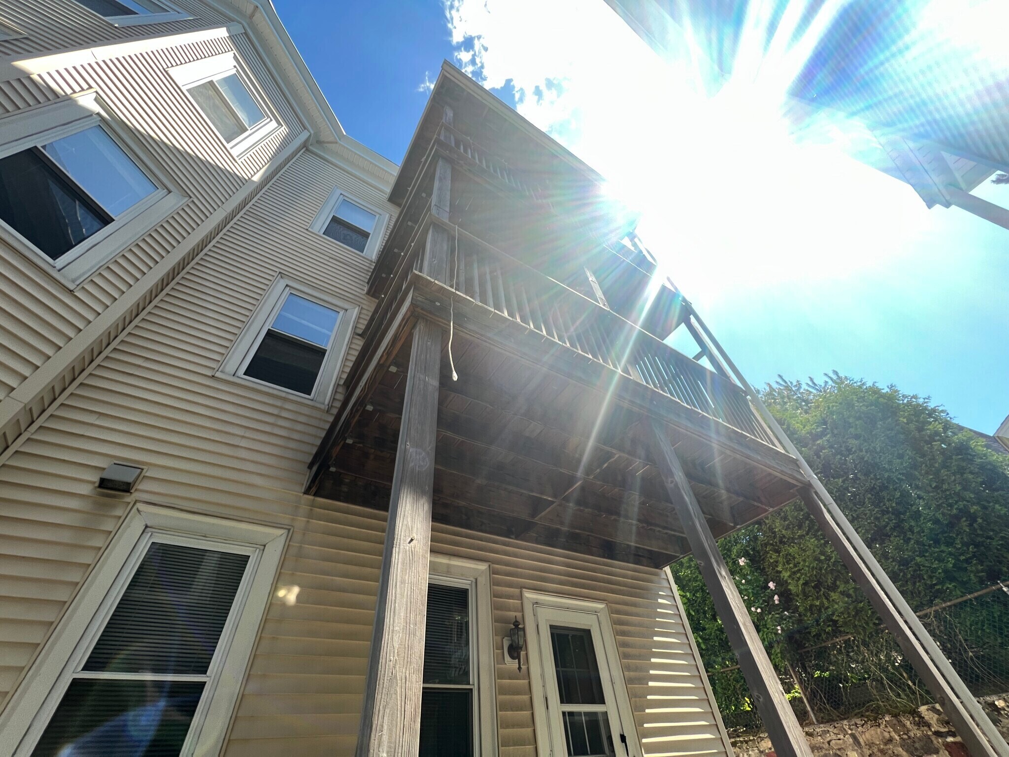 Building Photo - 37 Hancock St