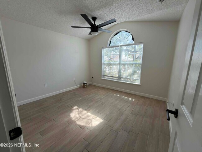 Building Photo - 3411 Glenn Hollow Ct