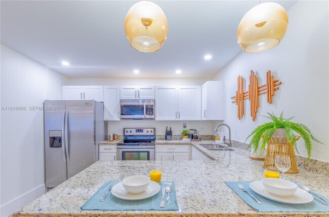 Building Photo - 1762 NW 15th St