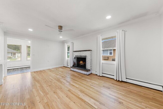 Building Photo - 2264 Hovsons Blvd