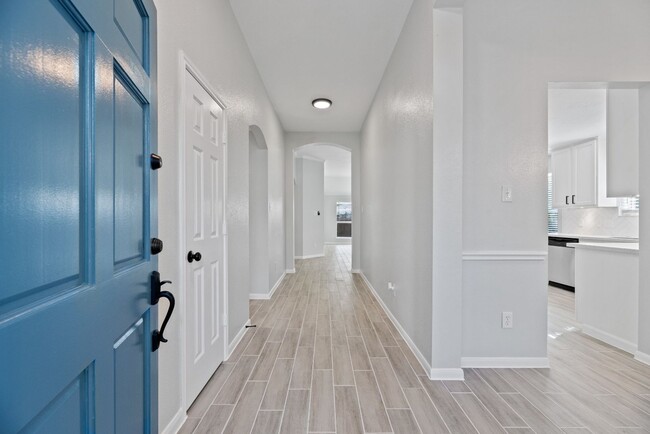 Building Photo - Beautiful just remodeled from top to botto...