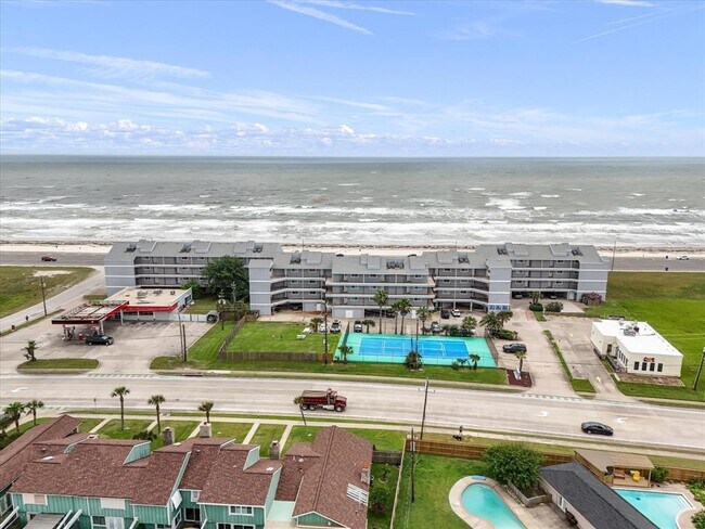 Building Photo - 7600 Seawall Blvd