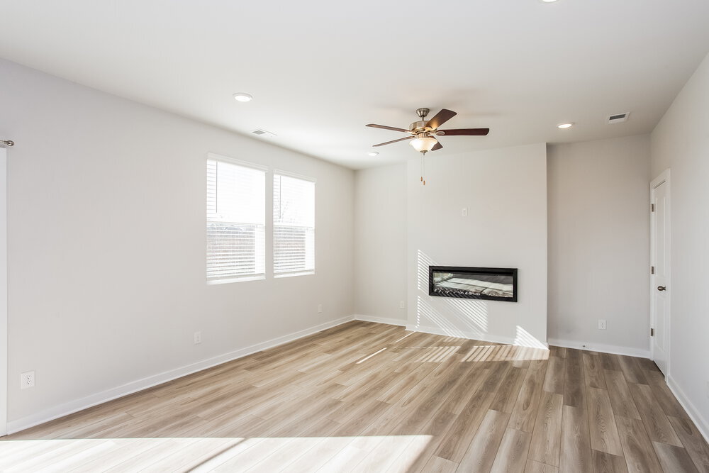 Building Photo - 605 Mountain Vw Dr