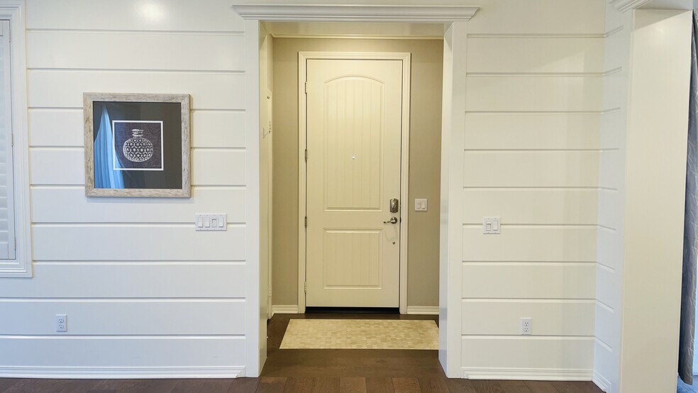 Building Photo - 24359 Verdugo Cir