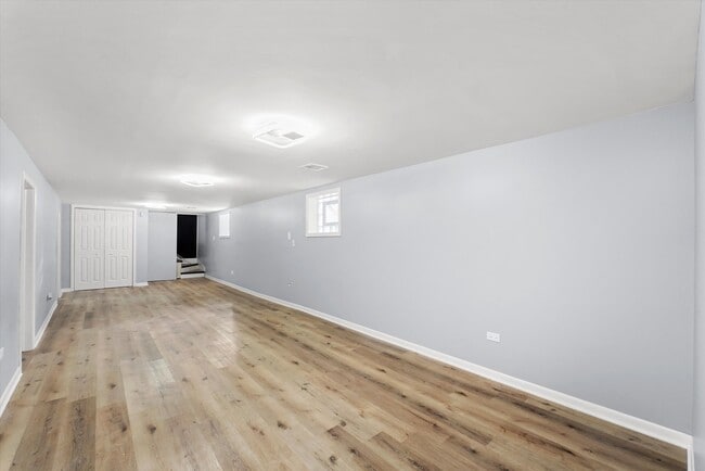Building Photo - 3353 N Ozanam Ave