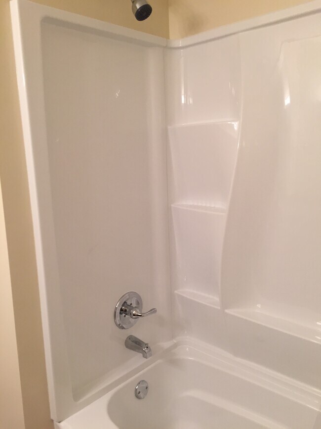 Building Photo - 10933 Hall Rd