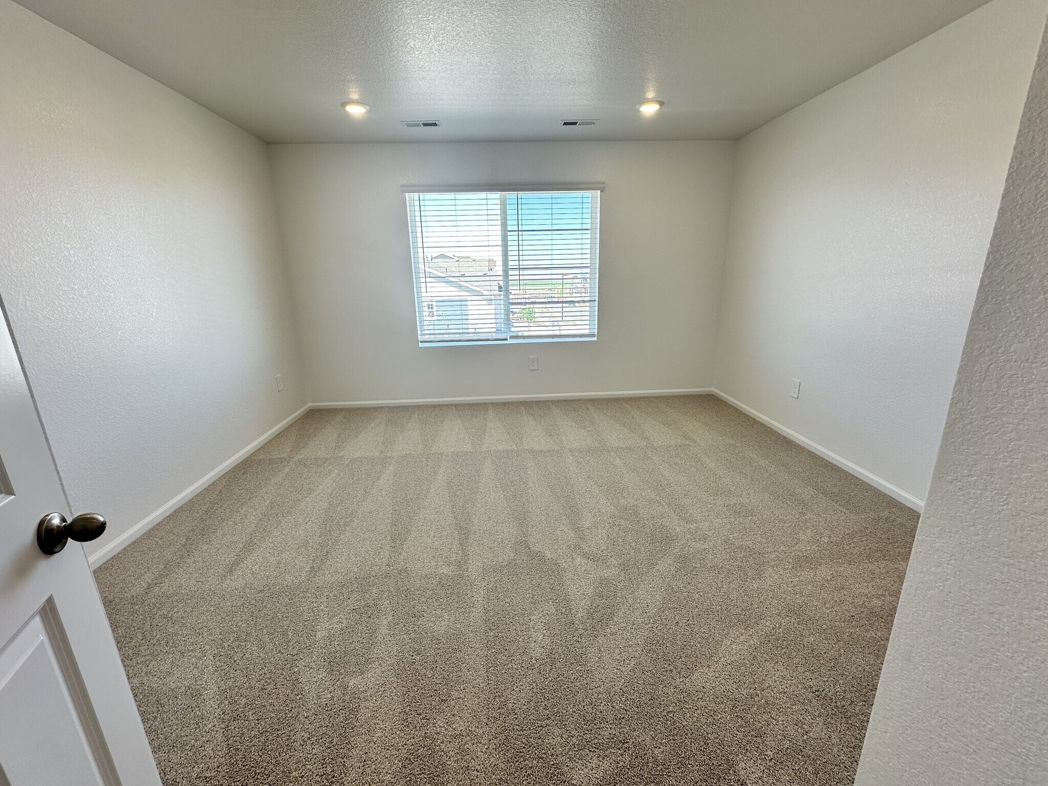Building Photo - 21244 E 65th Dr