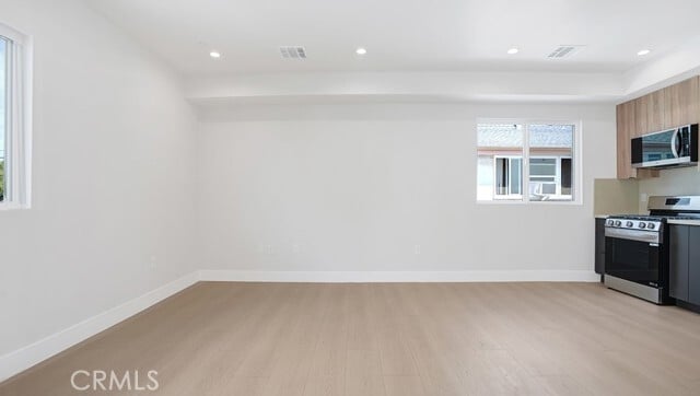 Building Photo - 1213 N Kingsley Dr