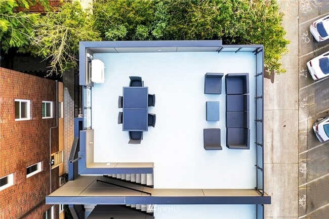 Building Photo - 2Bd/2Ba Seattle Townhouse