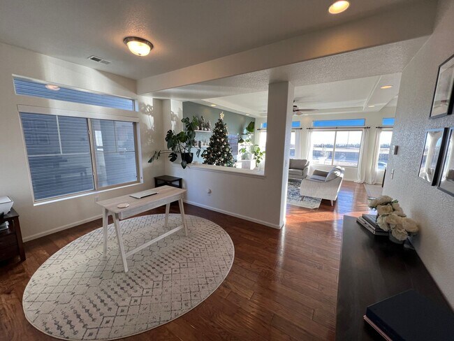 Building Photo - 4 Bed 4 Bath Home in Banning Lewis Ranch