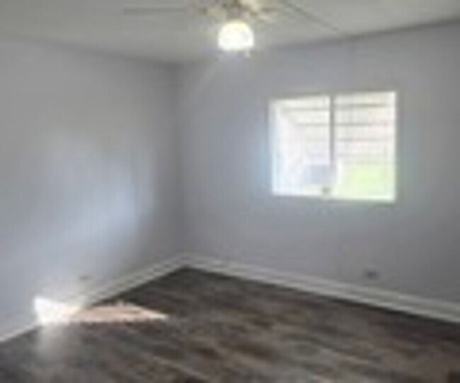 Building Photo - 612 Pine Grove Ct