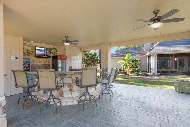 Building Photo - 60 Fairfield Dr