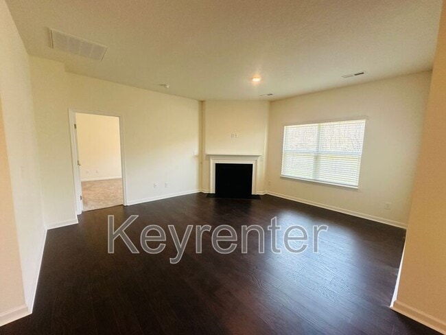 Building Photo - 313 Eclipse Ln