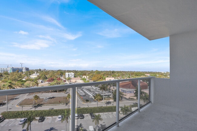 Building Photo - 2800 N Flagler Dr