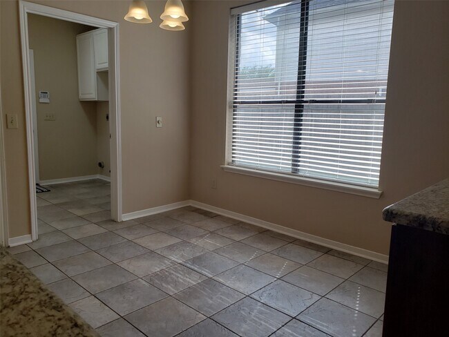 Building Photo - 12719 Reedwood Ridge Rd