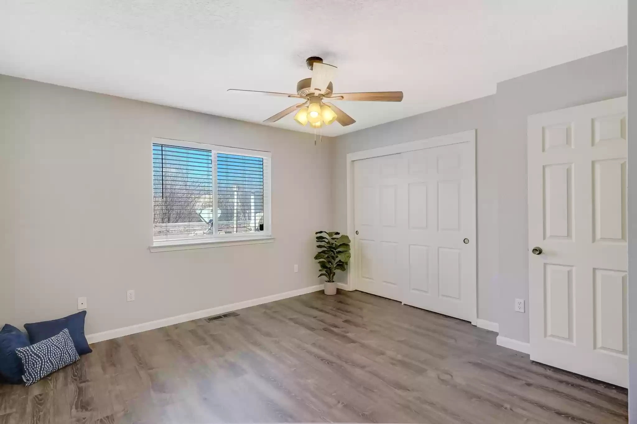 Master - 4801 Irving Blvd NW