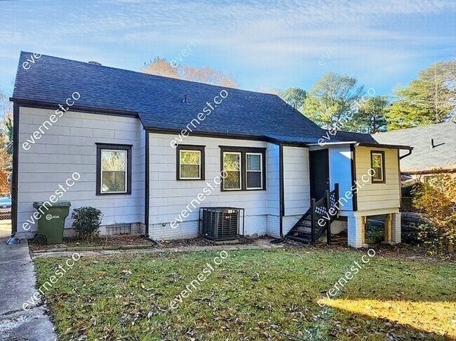 Building Photo - 1174 Ridgecrest Ln SE