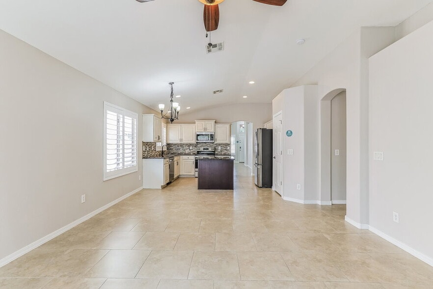 Building Photo - 33554 N Cobble Stone Dr