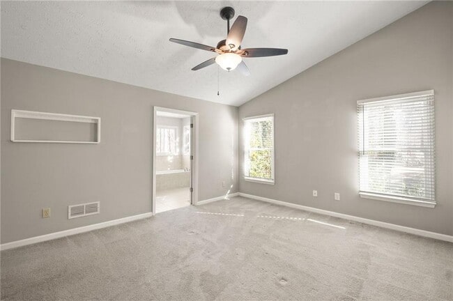 Building Photo - 675 Clearwater Pl
