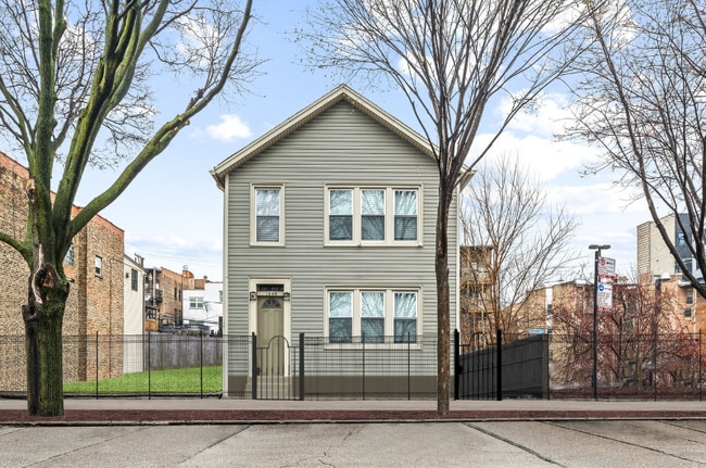 Building Photo - 1448 W Fillmore St