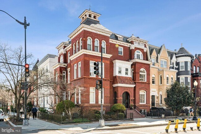 Building Photo - 1755 18th St NW