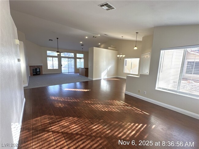 Building Photo - 6052 Annmillie Ave