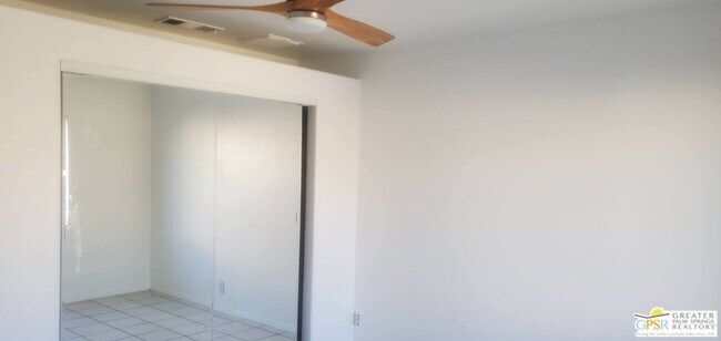 Building Photo - 66855 Vista Pl