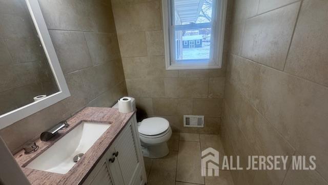 Building Photo - 966 Bergen Ave