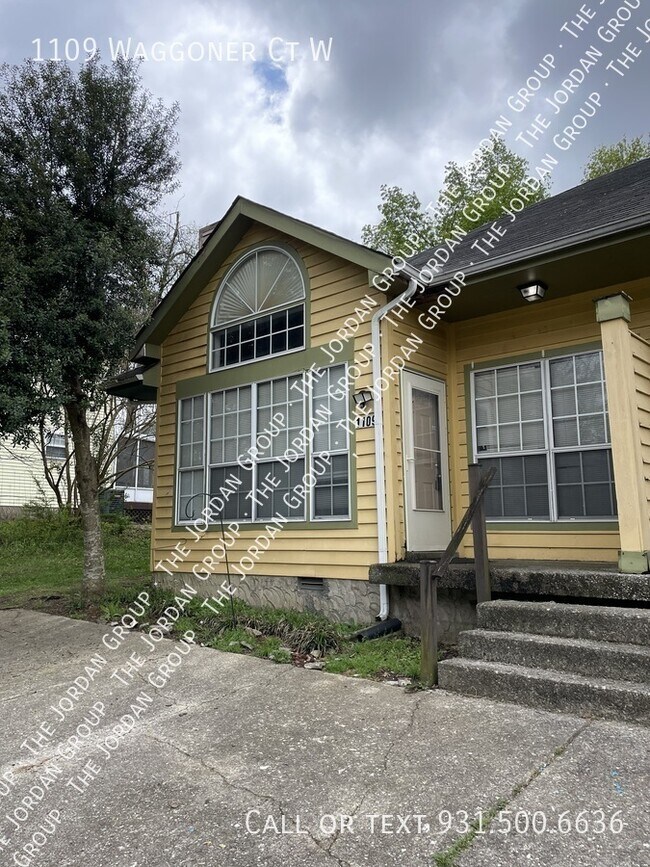 Building Photo - 1109 Waggoner Ct W