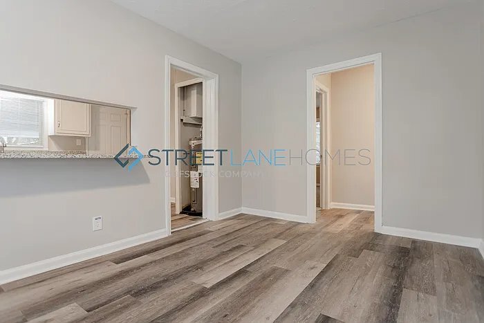 Building Photo - 2621 Avalon Rd